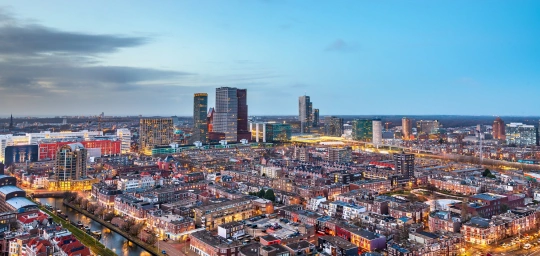 Digitalisering is geen aparte wereld Digitalisering is geen aparte wereld